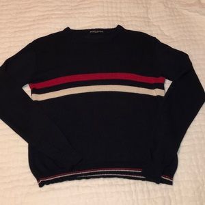 BRANDY MELVILLE SWEATER